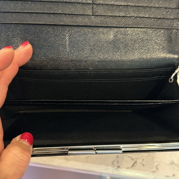 Authentic Burberry nova check black/tan/red pvc and black leather wallet - Picture 5 of 8